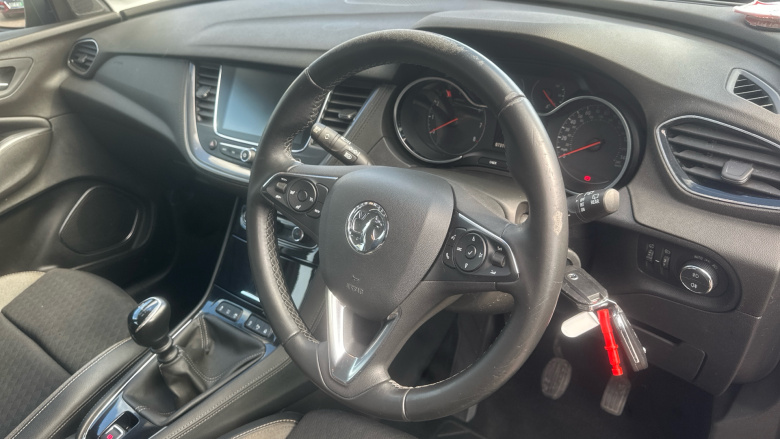 Vauxhall Grandland X 1.5 Turbo D Business Edition Nav 5dr Diesel Hatchback